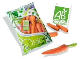 Sachet de carottes bio, accompagné du logo du label Agriculture Biologique